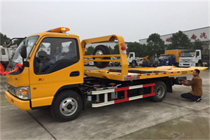 新青哪里有拖车服务